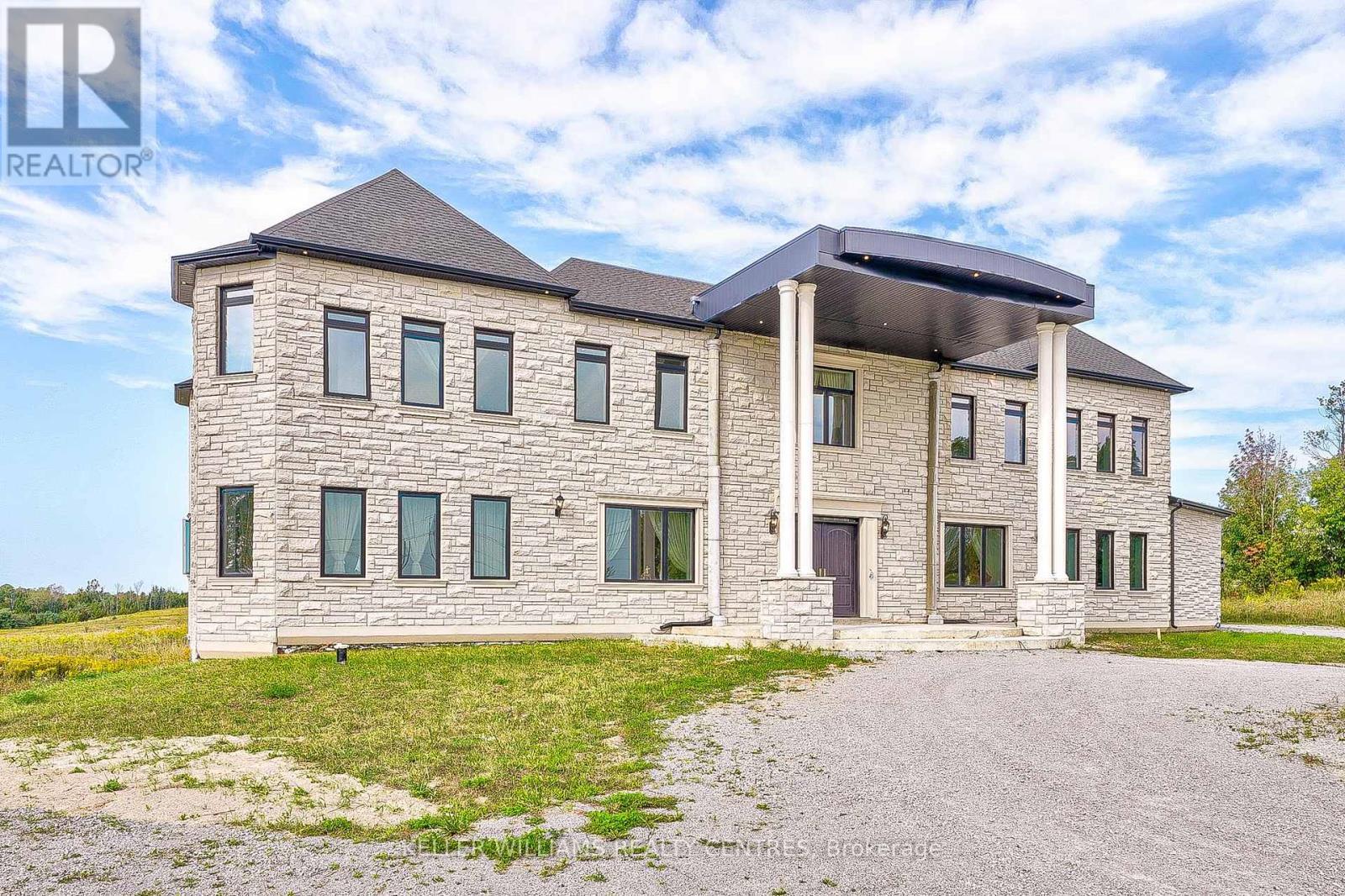 6196 Ravenshoe Road, Georgina, ON - Outdoor