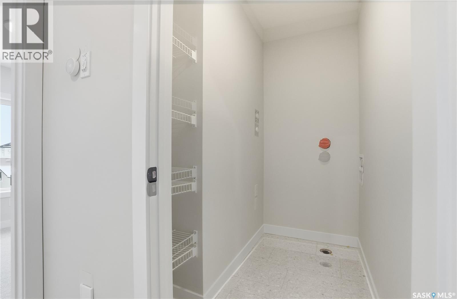 2961 Rosewood Drive, Saskatoon, SK - Indoor Photo Showing Other Room