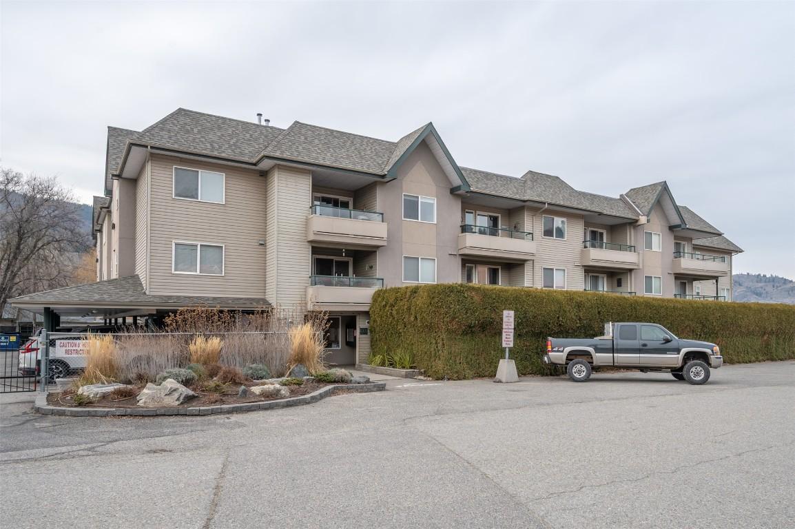 309-640 Main Street, Okanagan Falls, BC - Outdoor With Facade