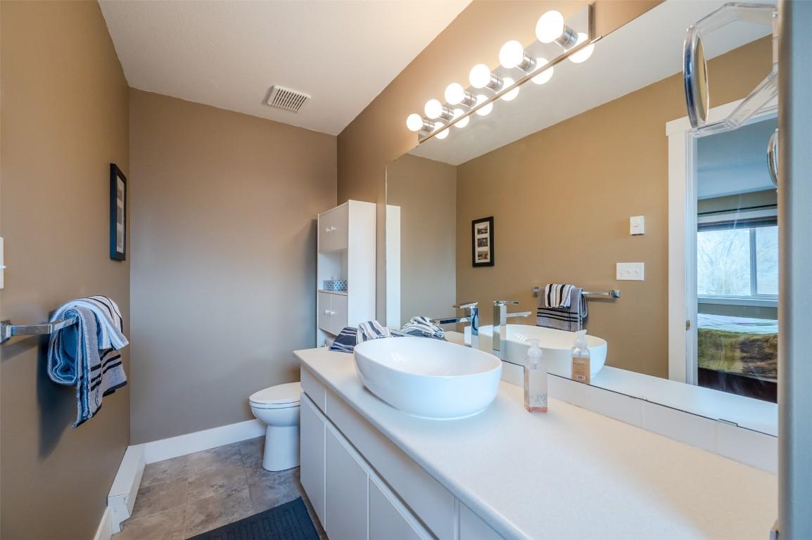 309-640 Main Street, Okanagan Falls, BC - Indoor Photo Showing Bathroom