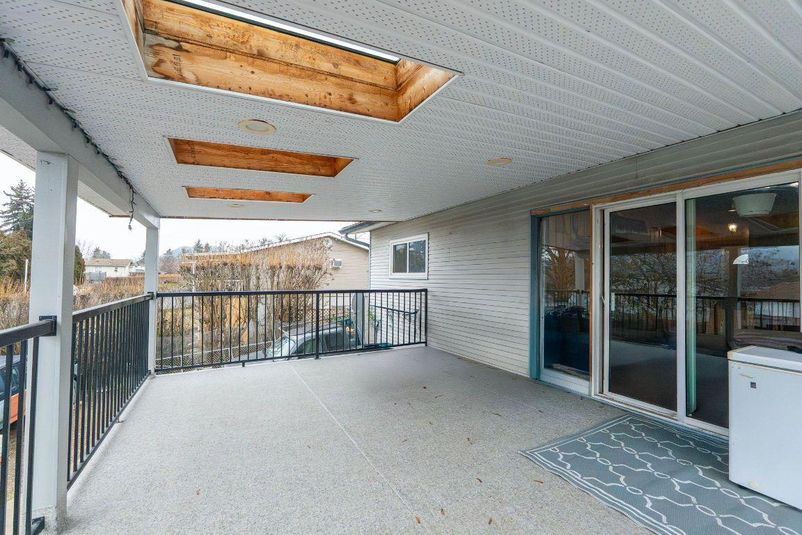 9391 Glenmore Road, Lake Country, BC - Outdoor With Exterior