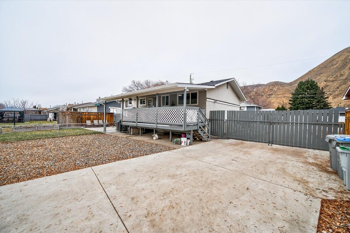 2331 Briarwood Avenue, Kamloops, BC - Outdoor
