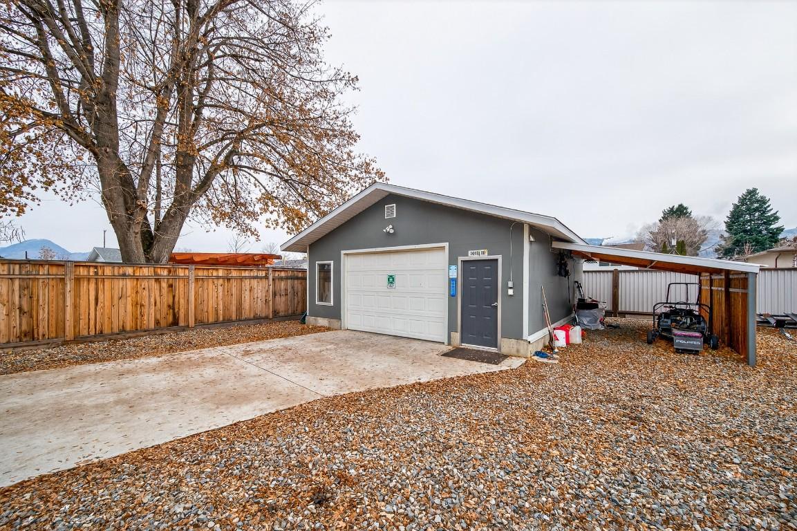 2331 Briarwood Avenue, Kamloops, BC - Outdoor