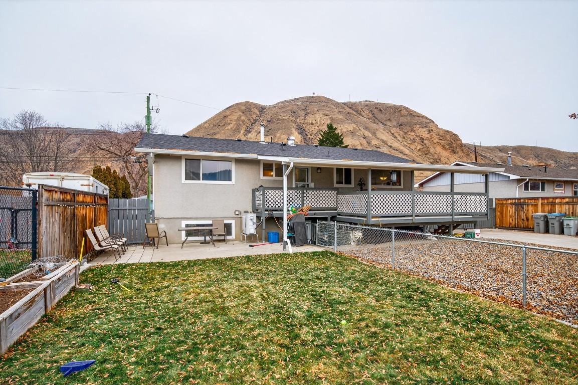 2331 Briarwood Avenue, Kamloops, BC - Outdoor With Deck Patio Veranda With Exterior