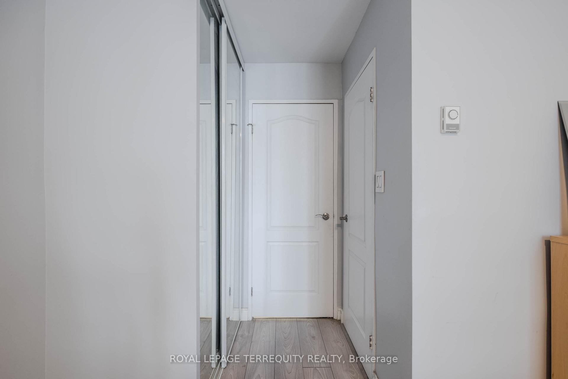 1703-1 Massey Square, Toronto, ON - Indoor Photo Showing Other Room