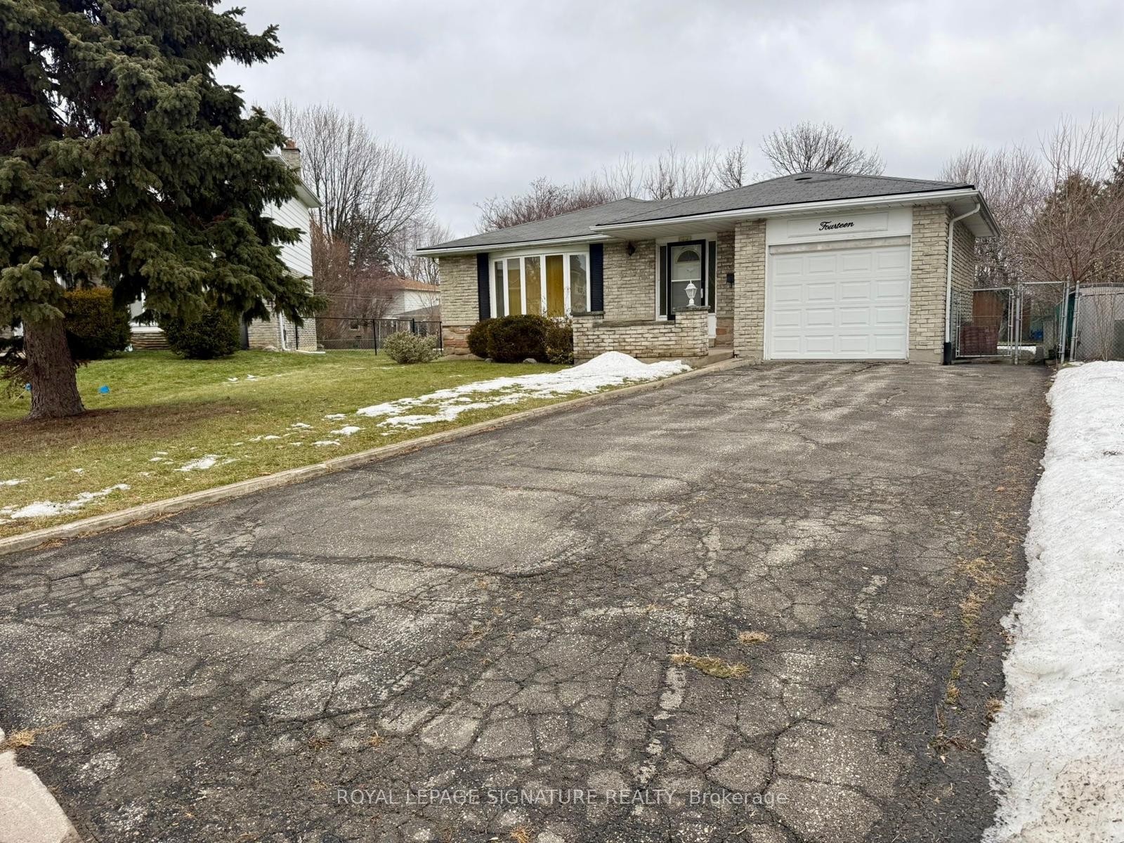 14 Grassington Court, Brampton, ON - Outdoor