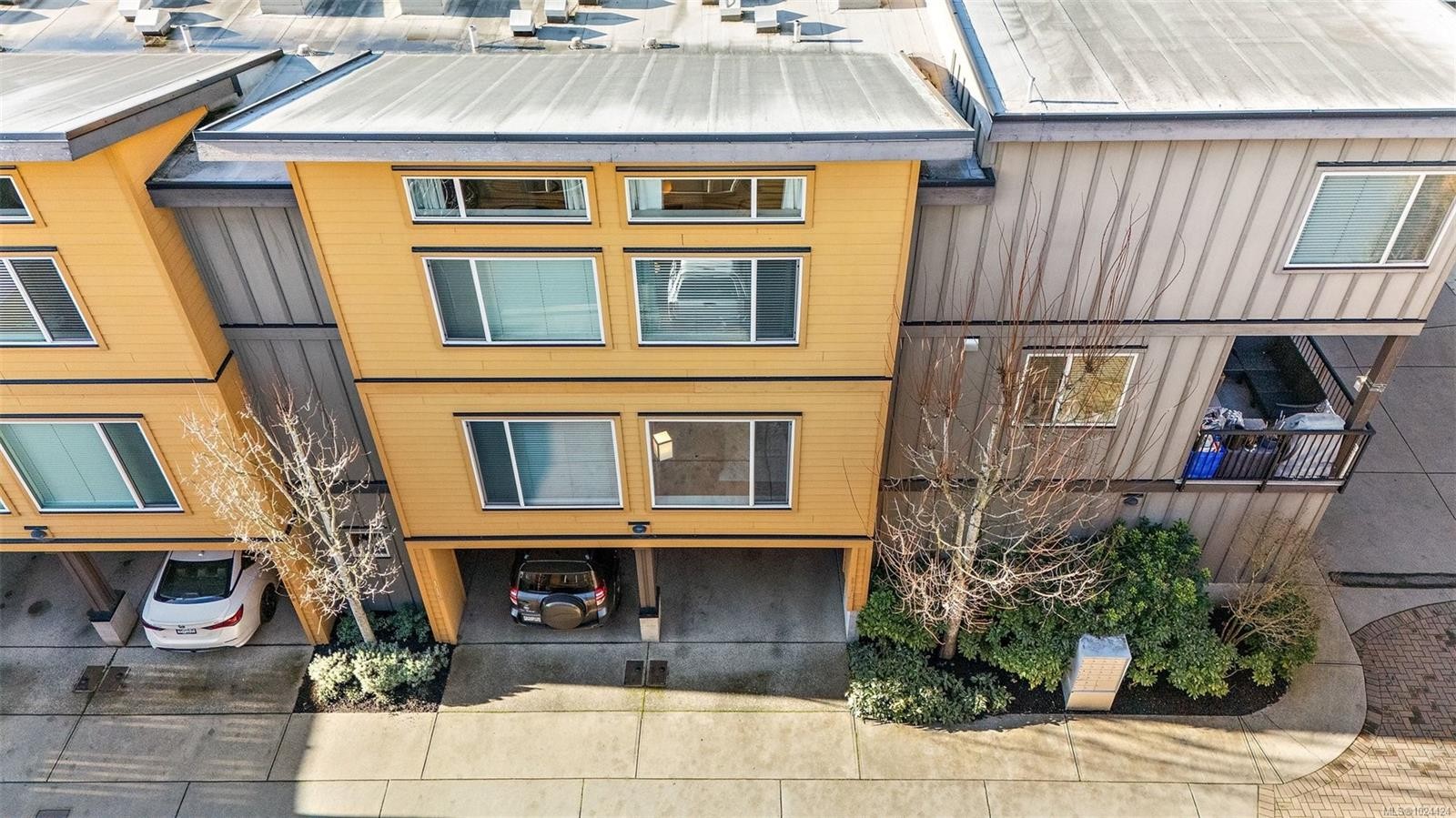 113-2733 Peatt Rd, Langford, BC