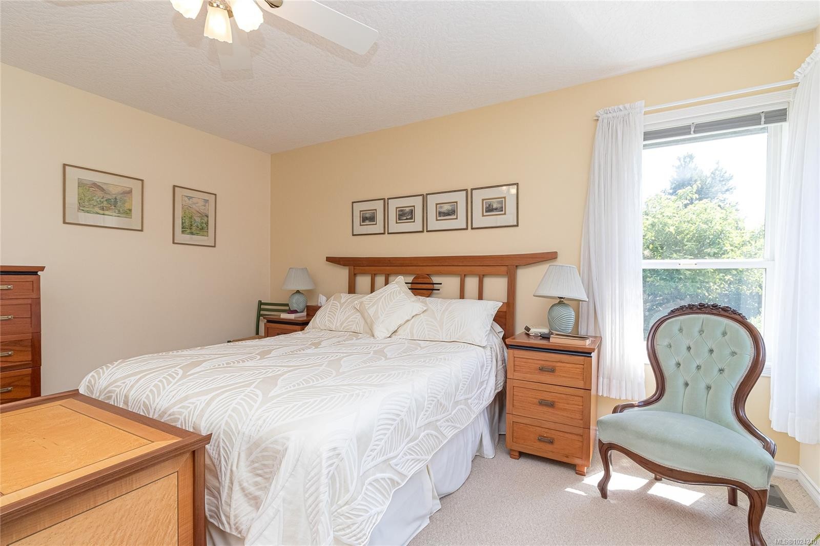 6377 Rodolph Rd, Central Saanich, BC