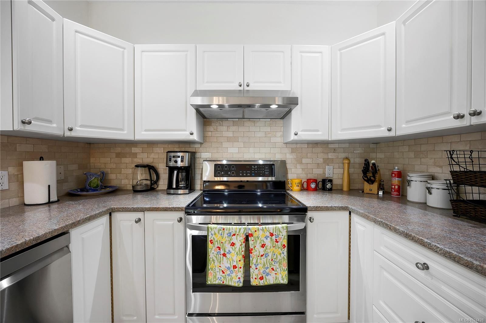 1C-3000 Oak St, Chemainus, BC