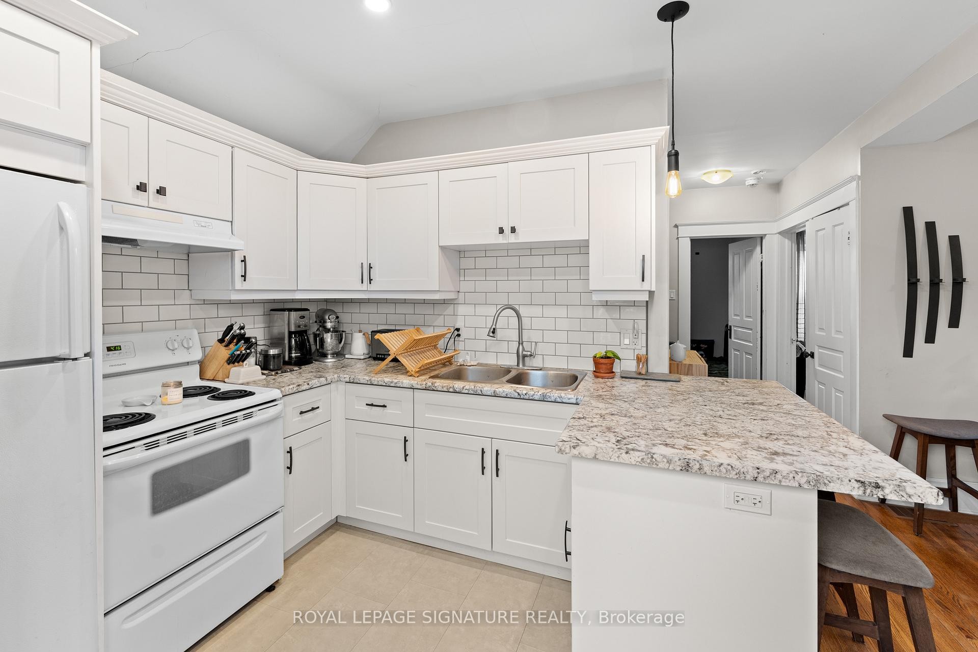 58 Hohner Avenue, Kitchener, ON - Indoor Photo Showing Kitchen