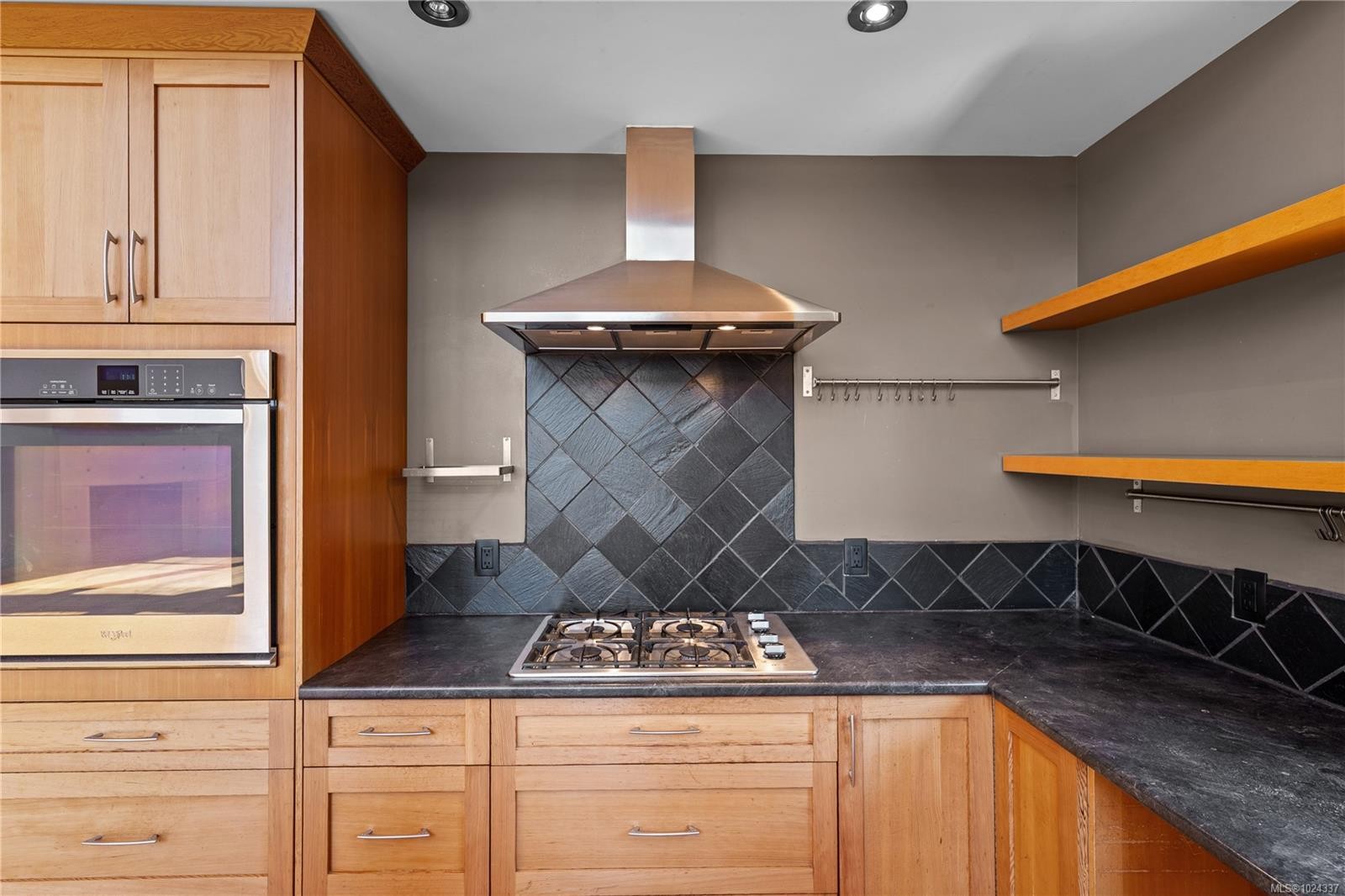 2405 Lindsey Rd, Nanaimo, BC