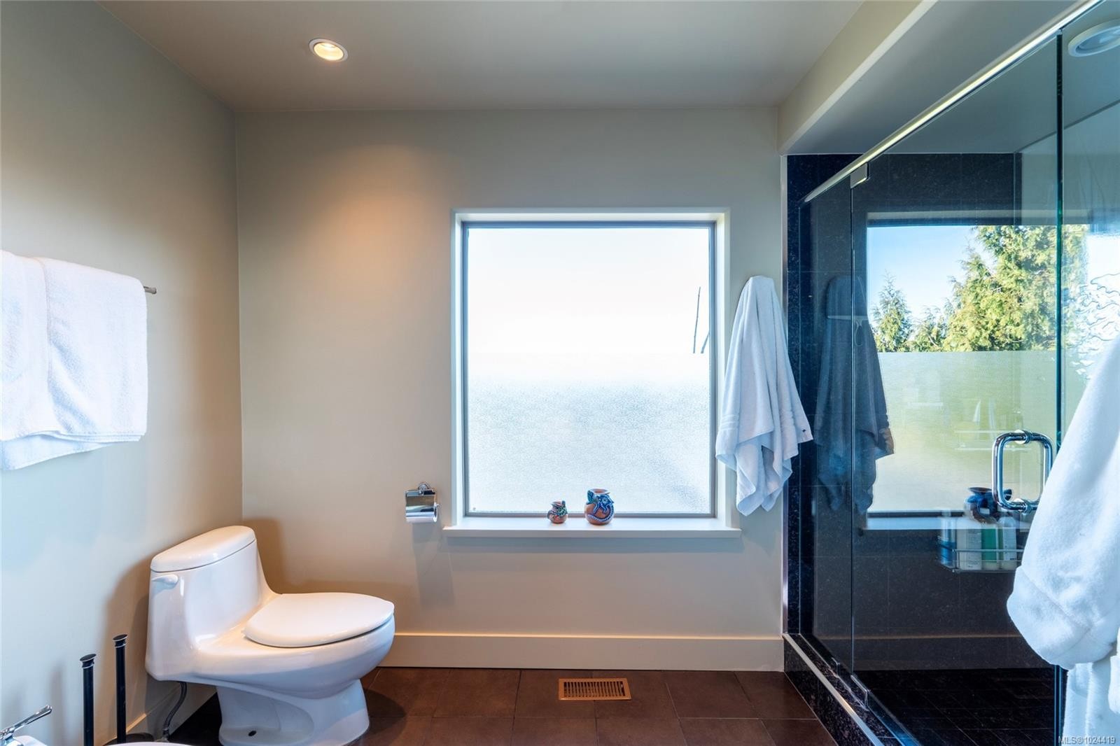 3354 Haida Dr, Colwood, BC