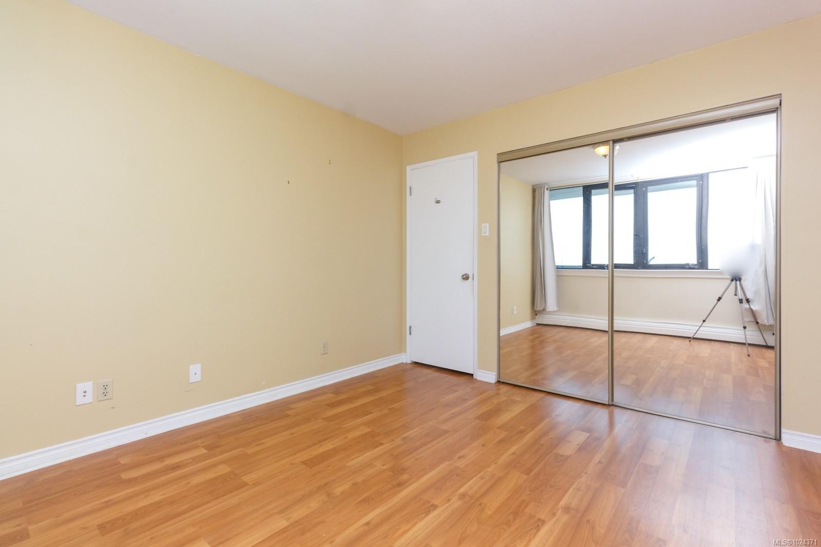 1504-647 Michigan St, Victoria, BC - Indoor Photo Showing Other Room