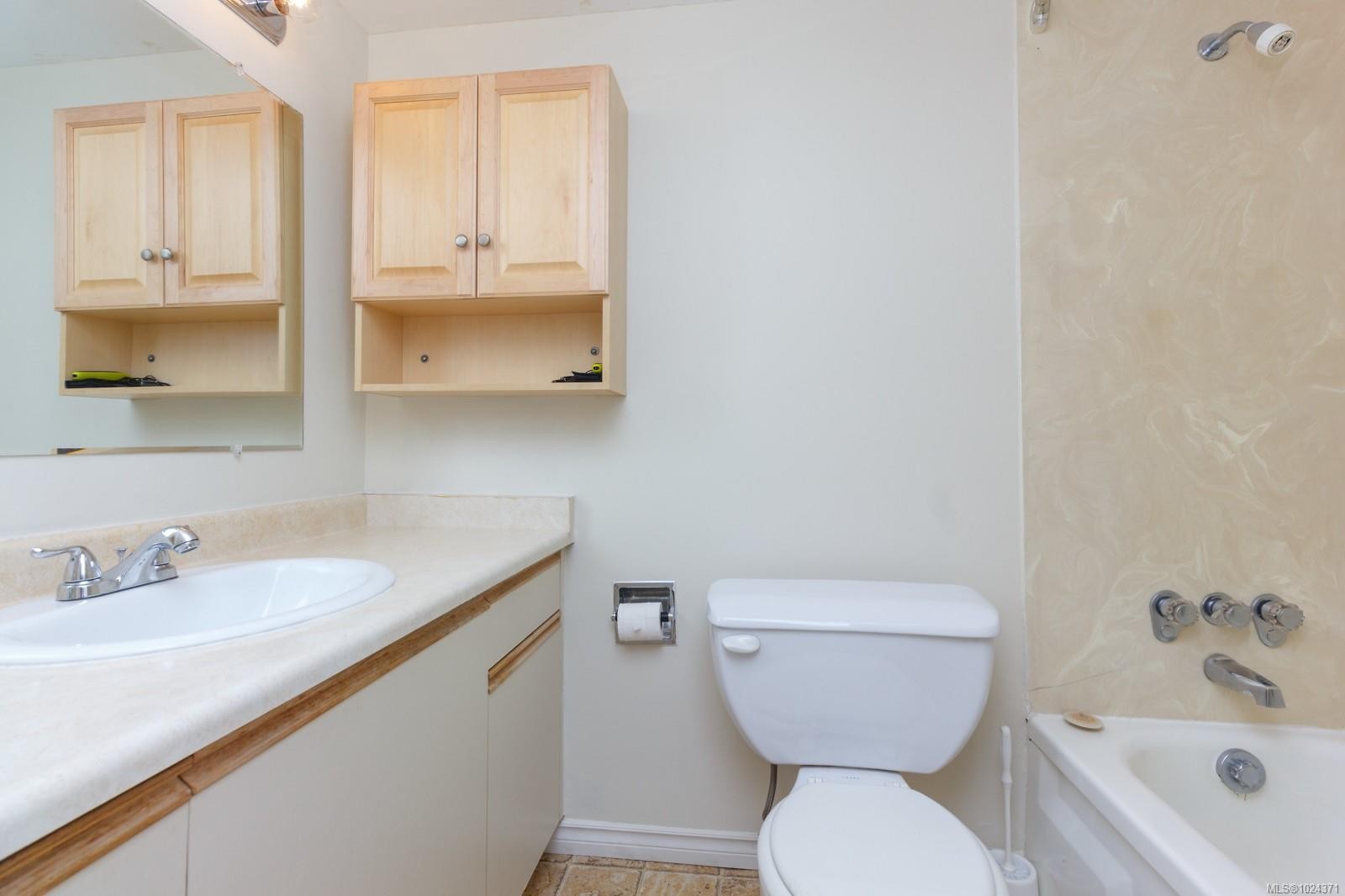 1504-647 Michigan St, Victoria, BC - Indoor Photo Showing Bathroom