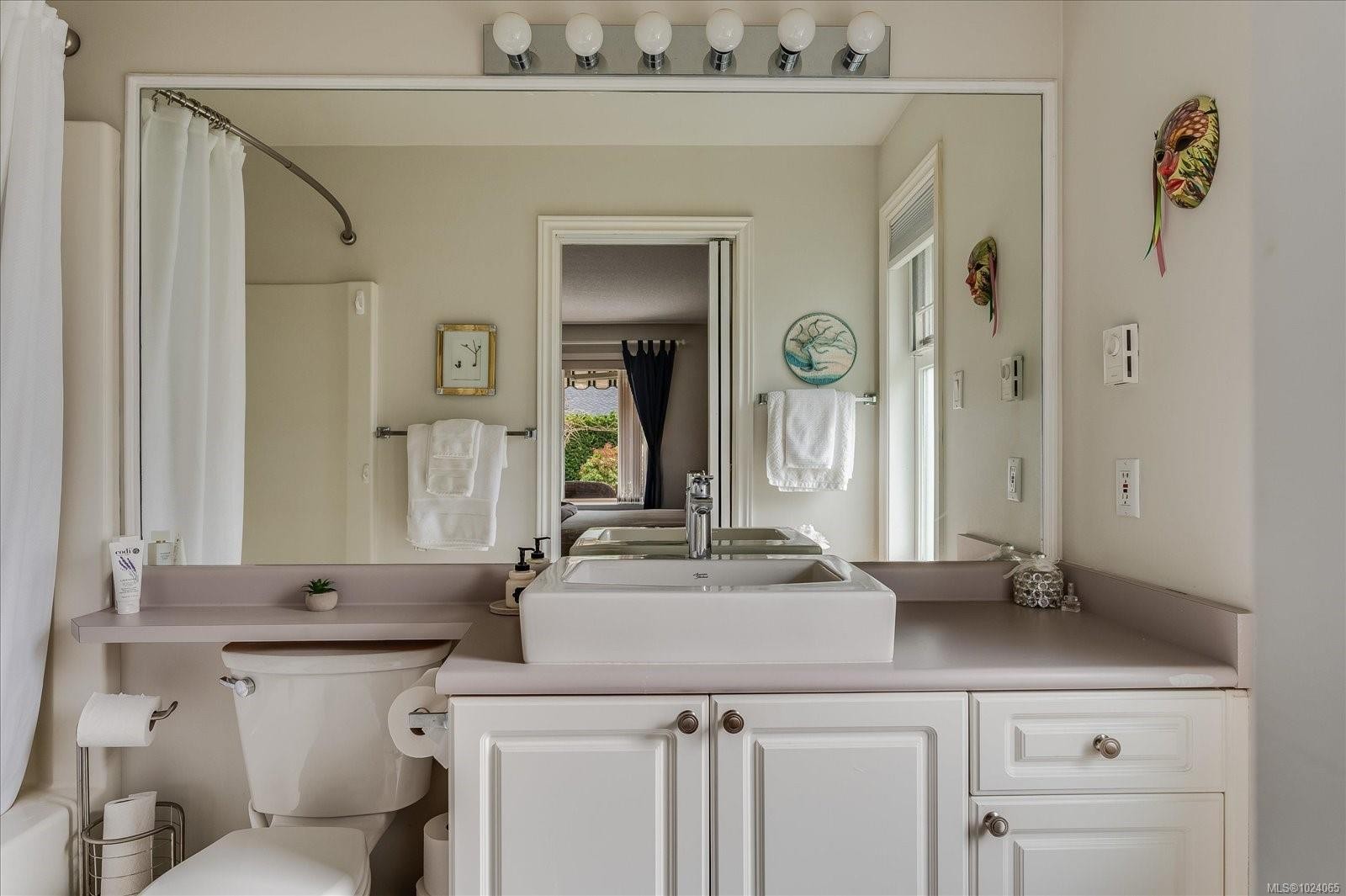 11-820 Chestnut St, Qualicum Beach, BC