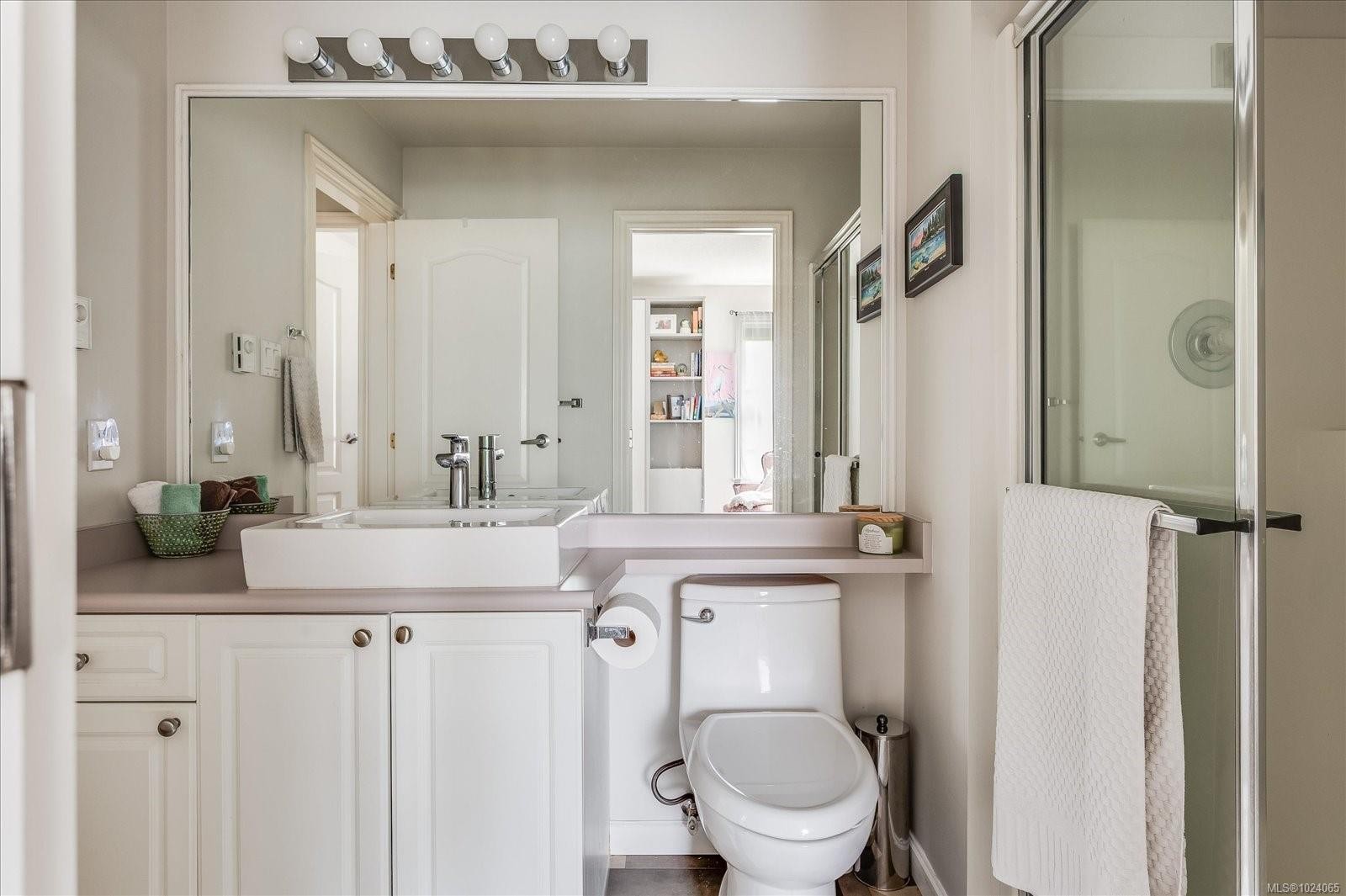 11-820 Chestnut St, Qualicum Beach, BC