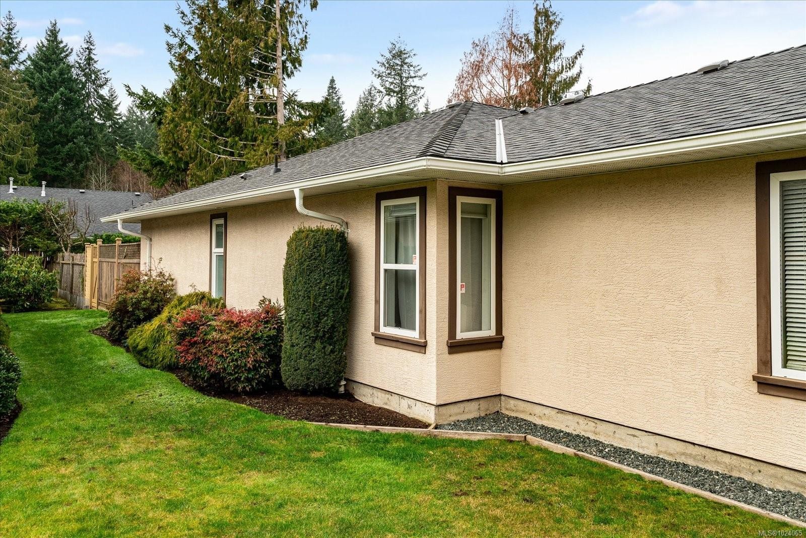 11-820 Chestnut St, Qualicum Beach, BC