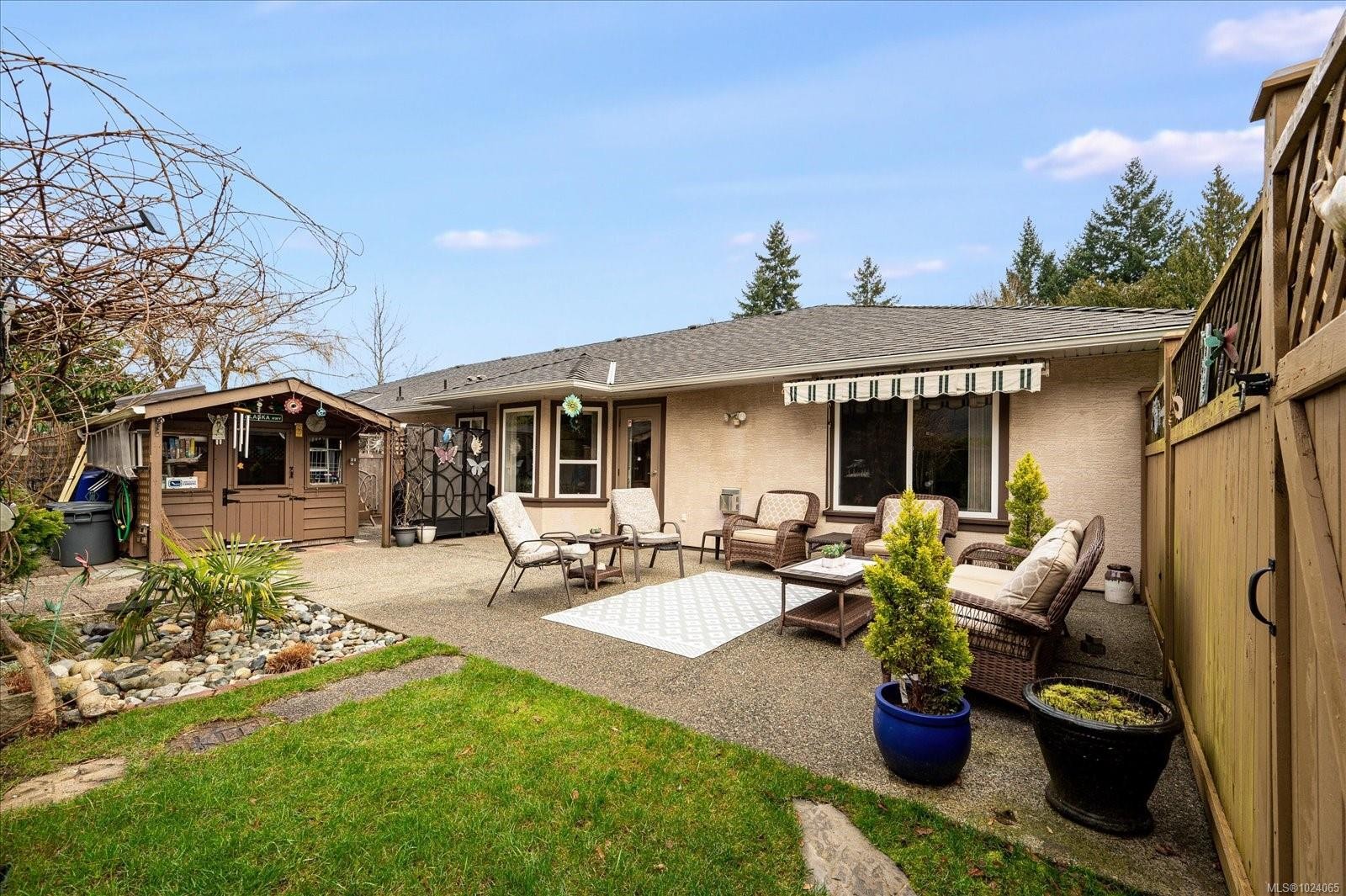 11-820 Chestnut St, Qualicum Beach, BC