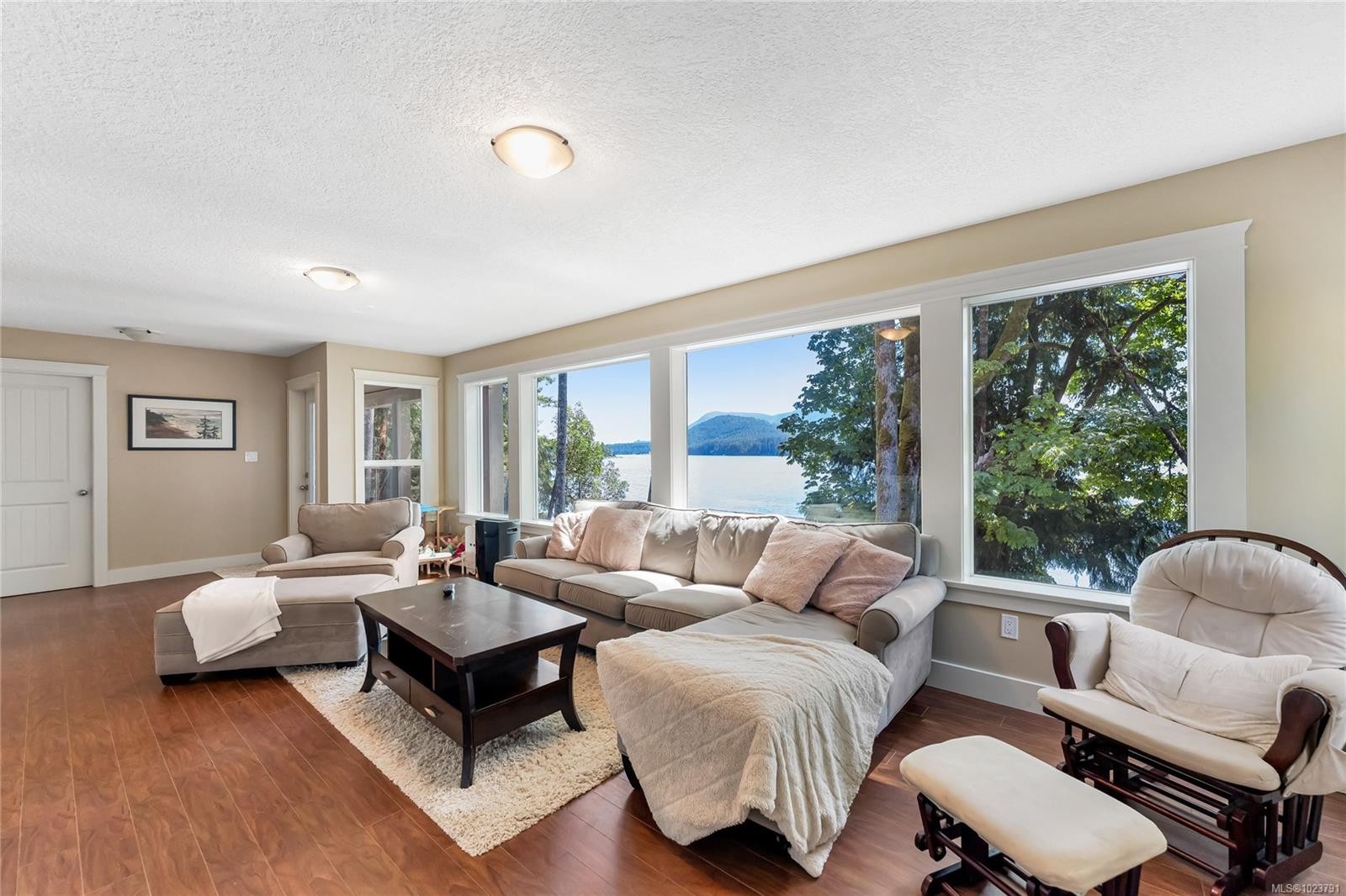 9724 Marble Bay Rd, Lake Cowichan, BC