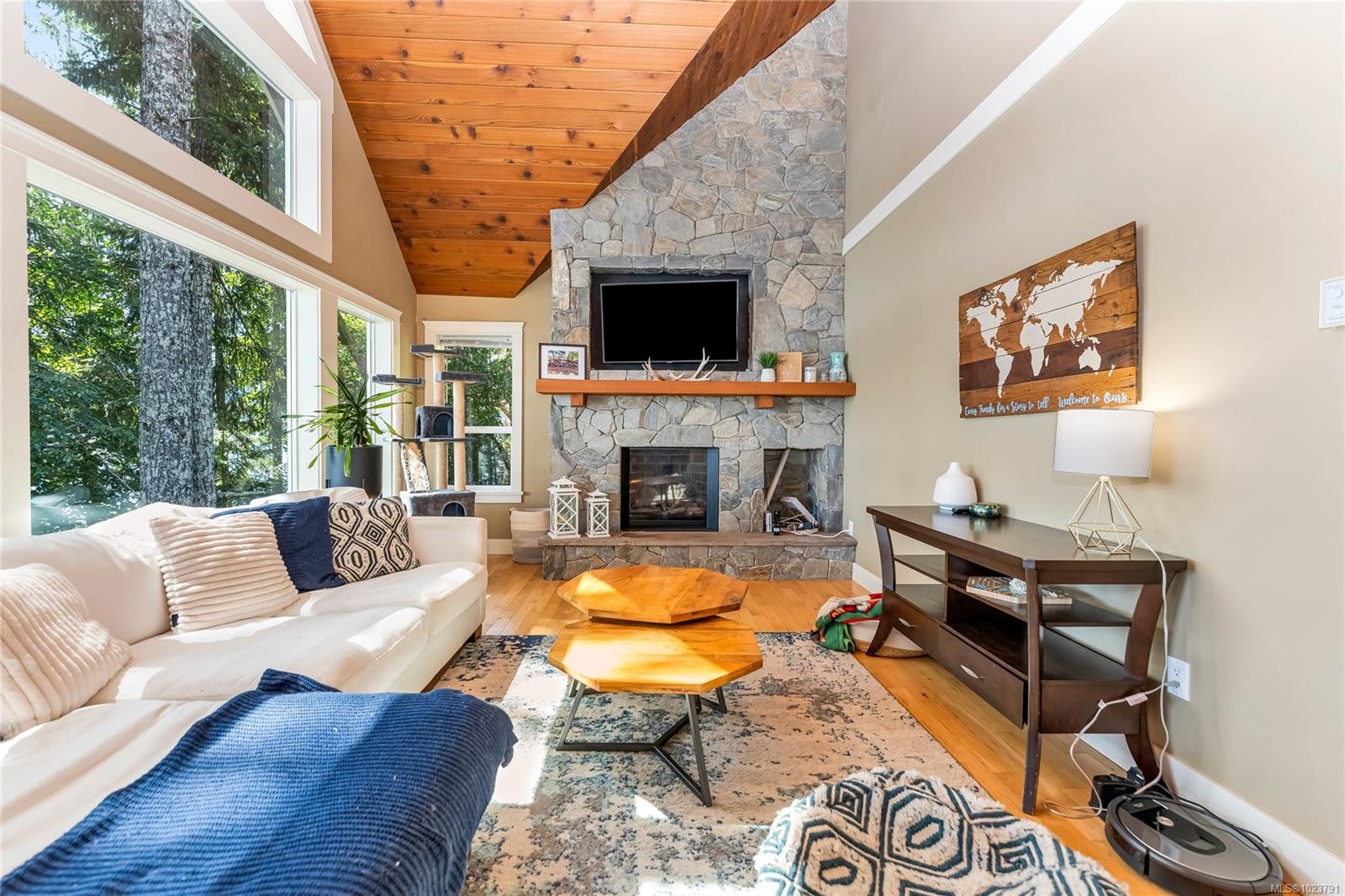 9724 Marble Bay Rd, Lake Cowichan, BC