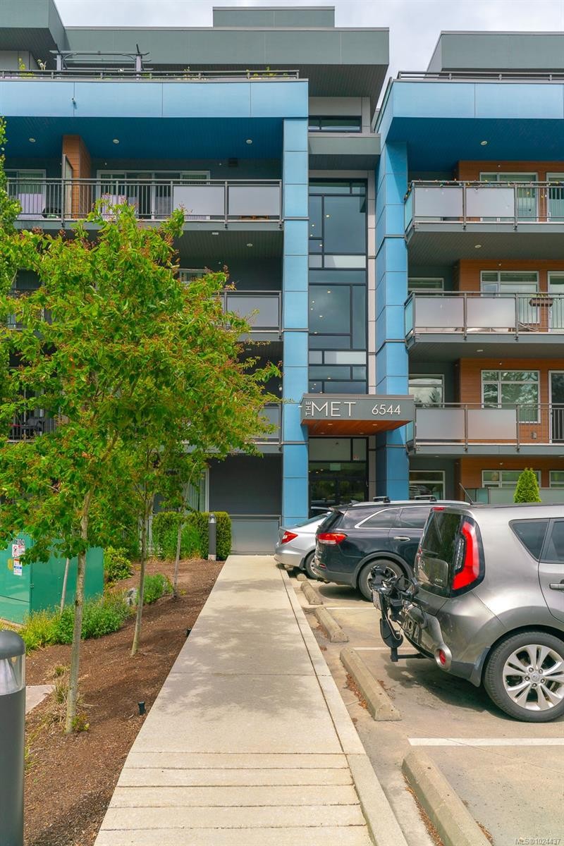 204-6544 Metral Dr, Nanaimo, BC - Outdoor With Balcony