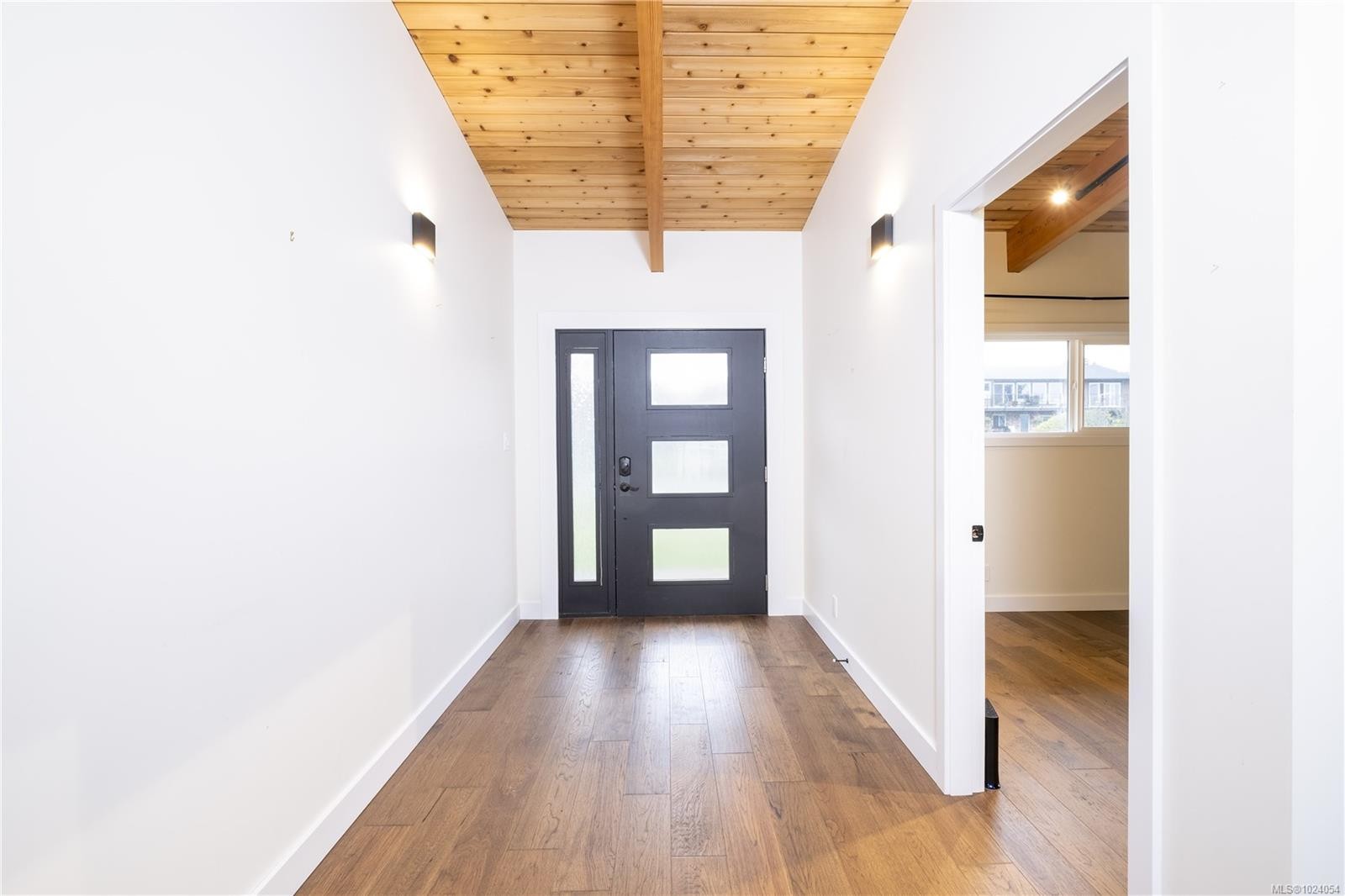 241 Carnegie St, Campbell River, BC