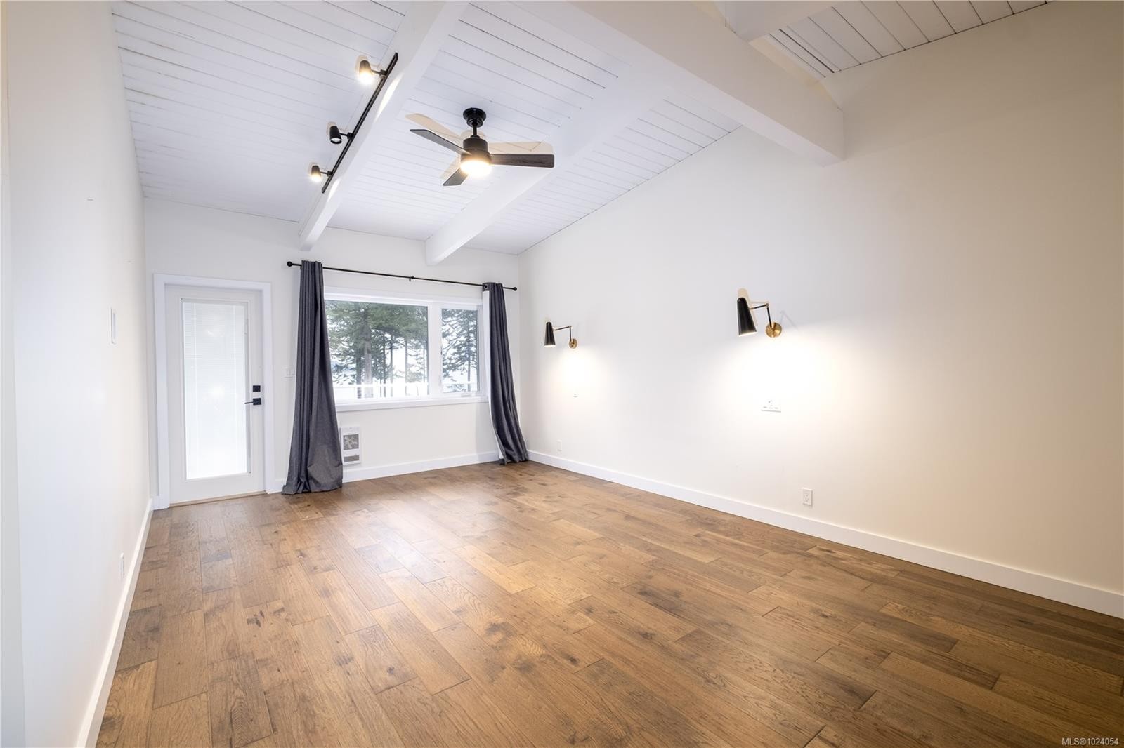 241 Carnegie St, Campbell River, BC