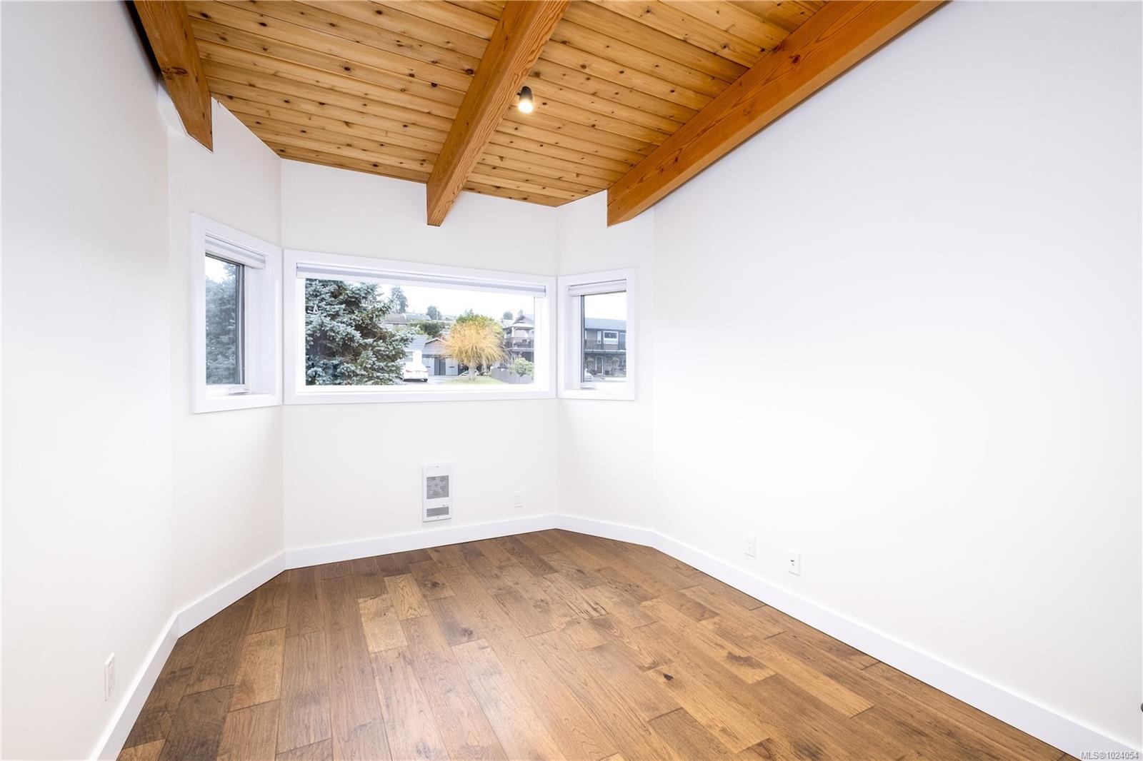 241 Carnegie St, Campbell River, BC