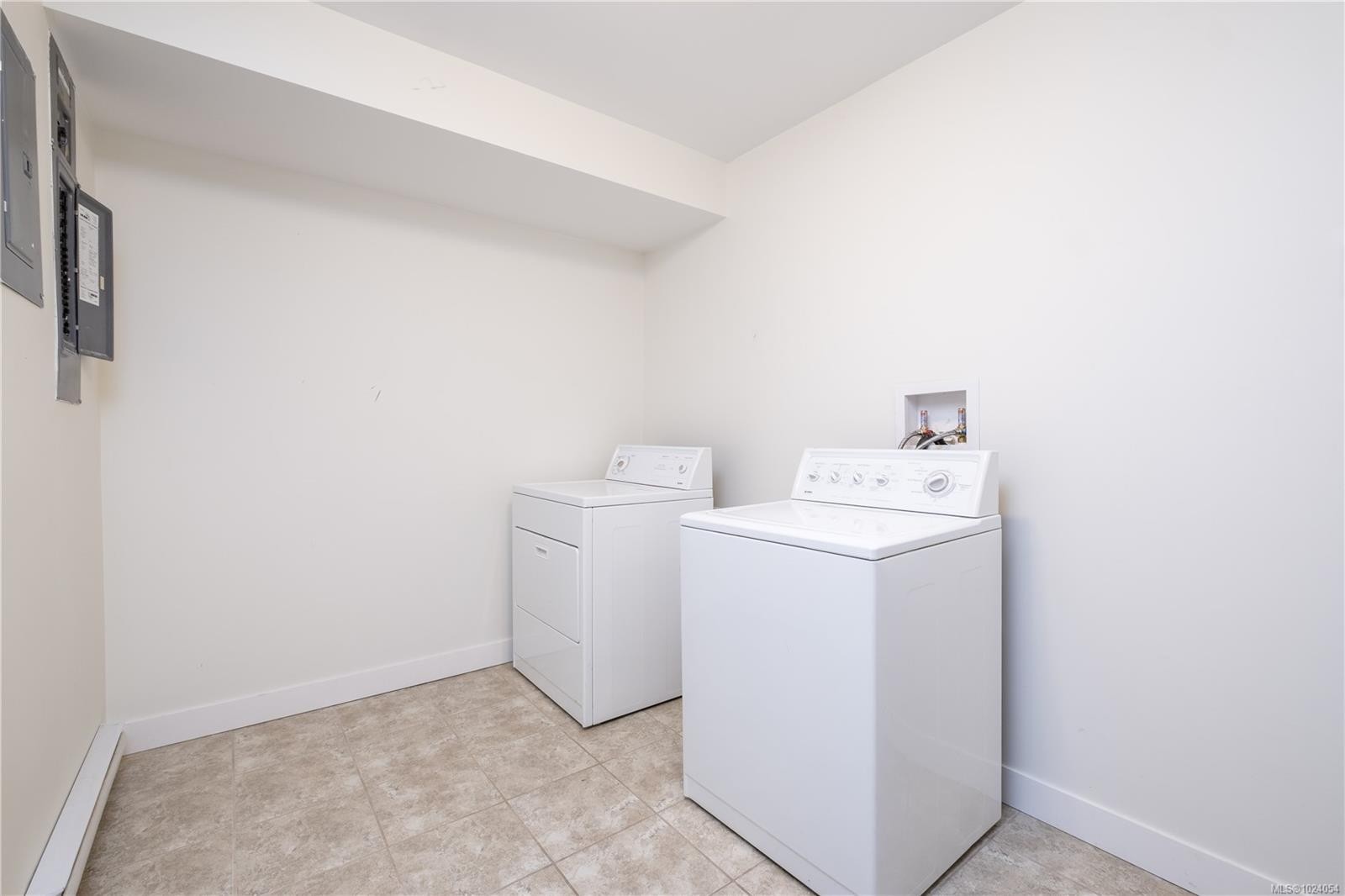 241 Carnegie St, Campbell River, BC