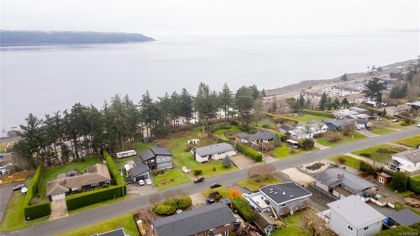 241 Carnegie St, Campbell River, BC