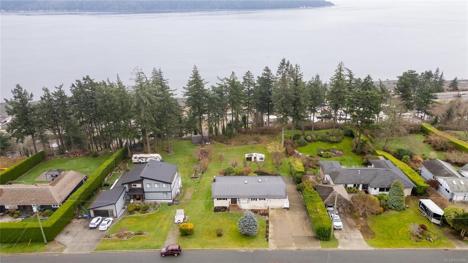 241 Carnegie St, Campbell River, BC