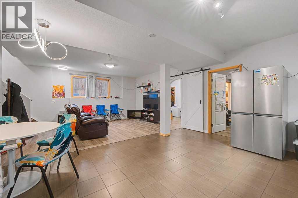 267 Panamount Hill Nw, Calgary, AB - Indoor