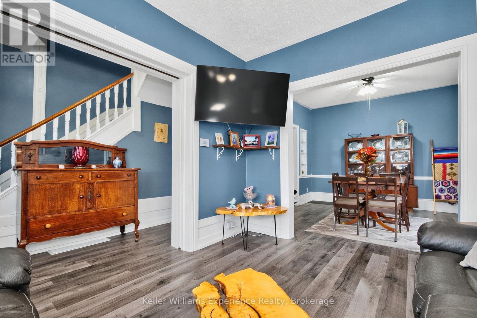 196 Fourth Street, Midland, ON - Indoor Photo Showing Other Room