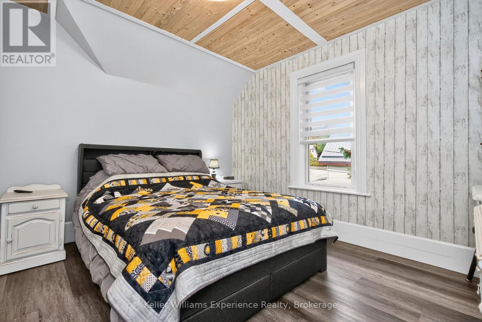 196 Fourth Street, Midland, ON - Indoor Photo Showing Bedroom