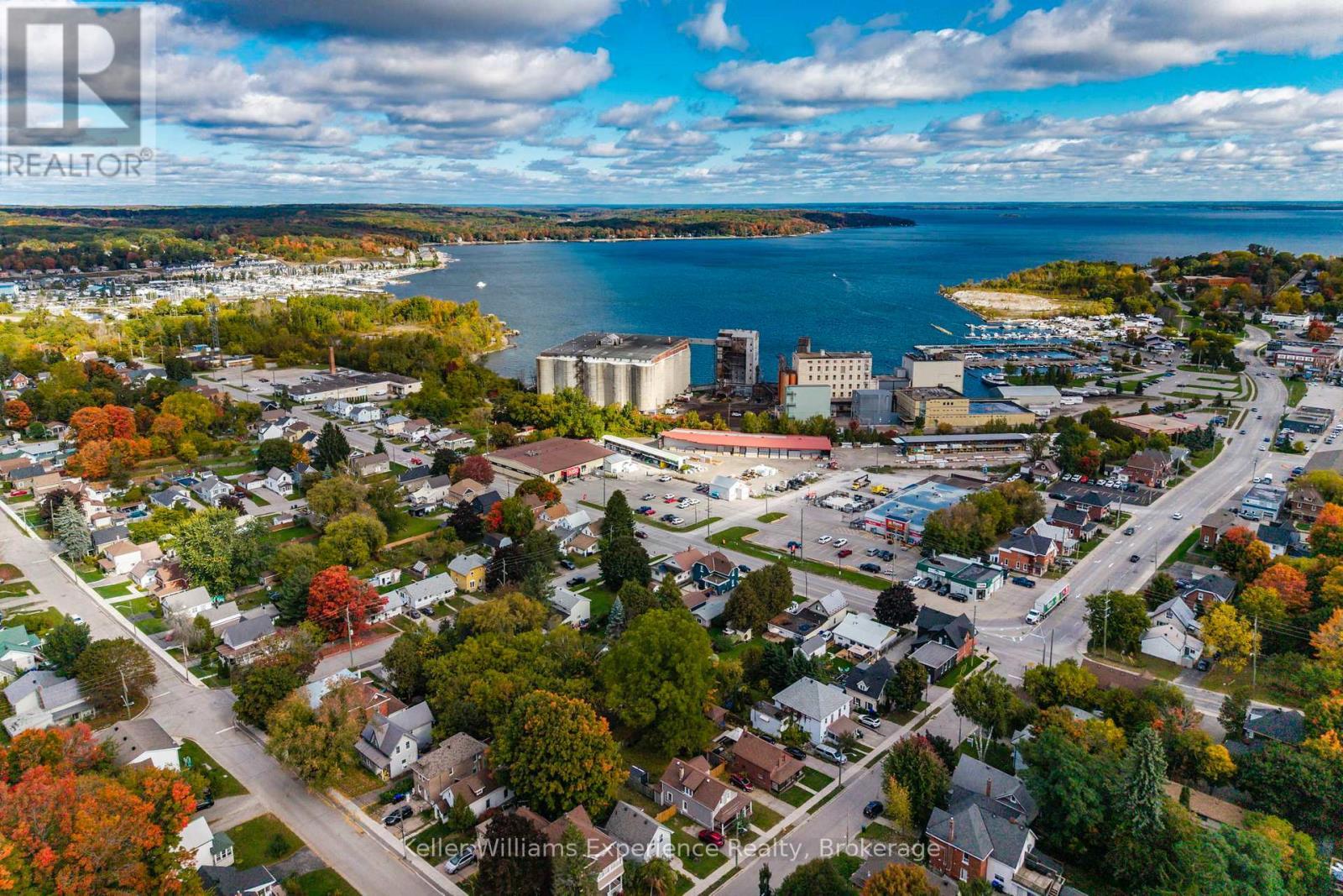 196 Fourth Street, Midland, ON - Outdoor With Body Of Water With View