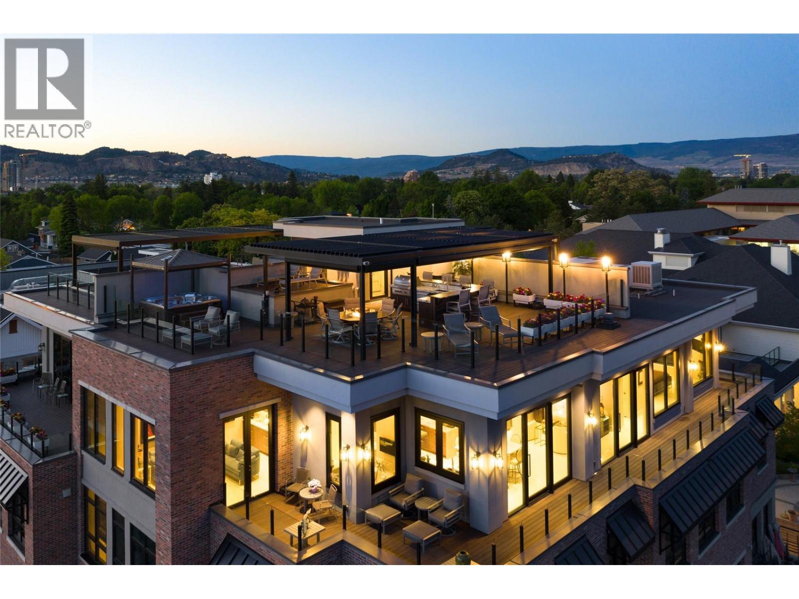 Entertainment sized deck - 2245 Abbott Street Unit# 301, Kelowna, BC - Outdoor With View