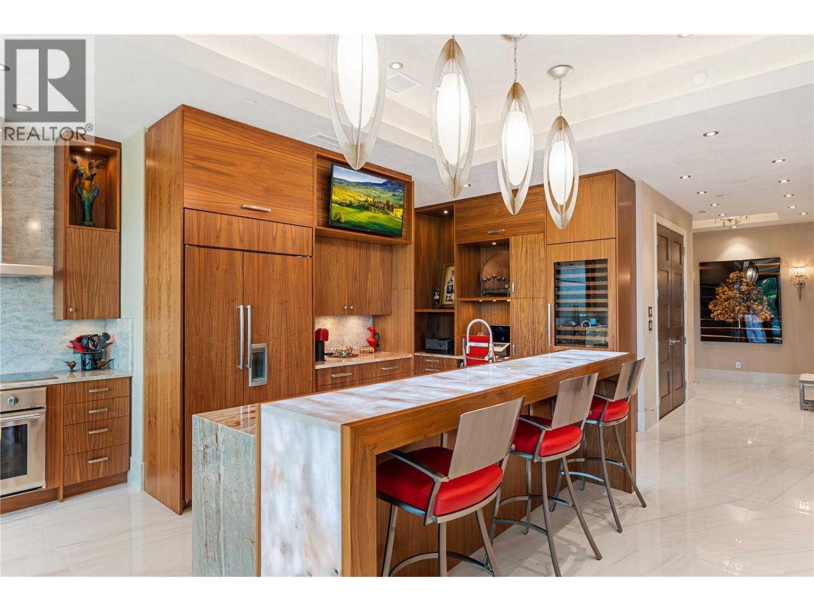 2245 Abbott Street Unit# 301, Kelowna, BC - Indoor