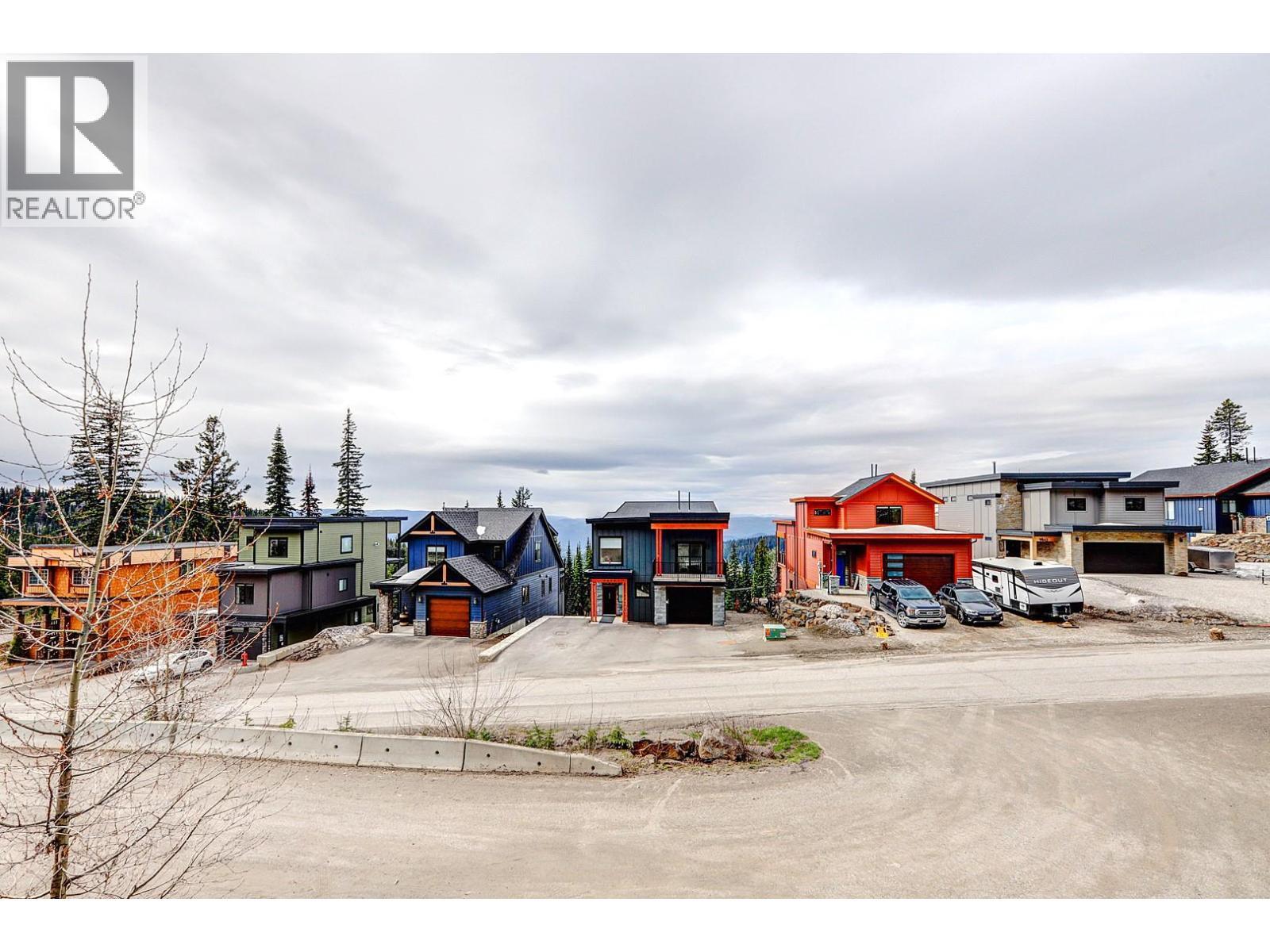 9834 Cathedral Drive, Silver Star, BC - Outdoor