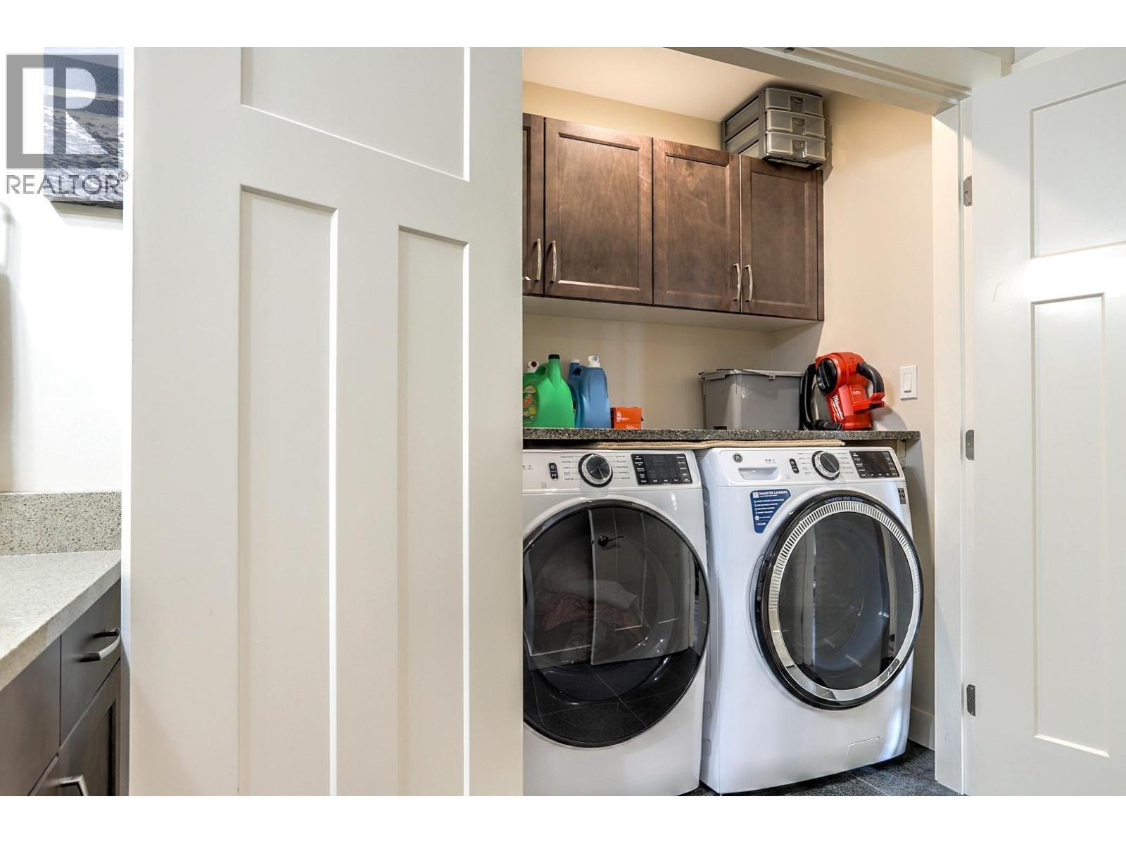 9834 Cathedral Drive, Silver Star, BC - Indoor Photo Showing Laundry Room