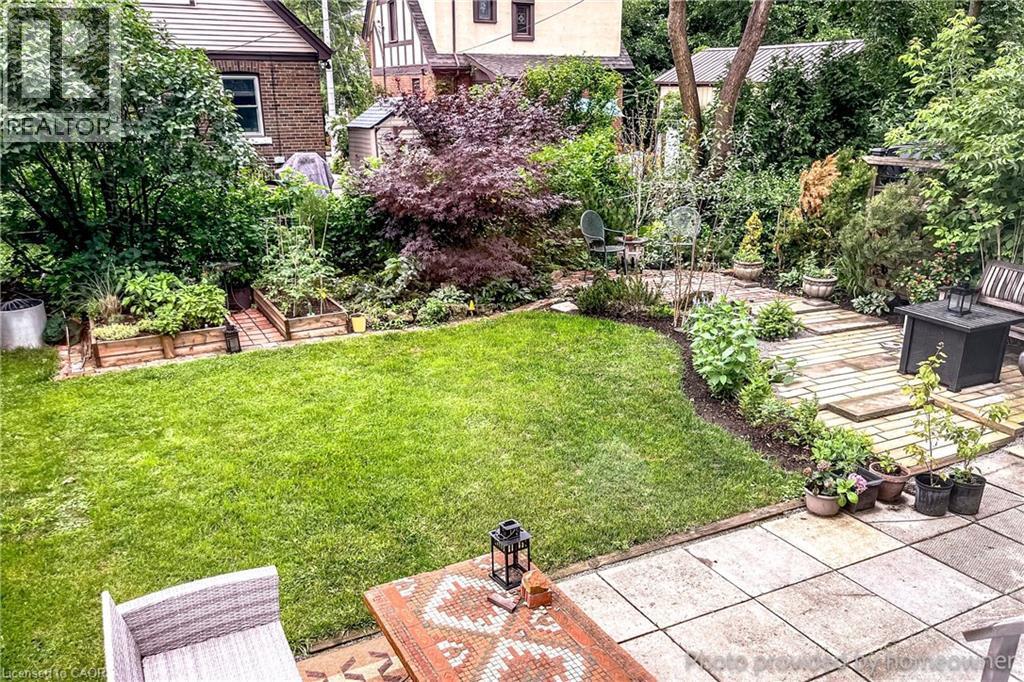 136 Hunter Street W, Hamilton, ON - Outdoor