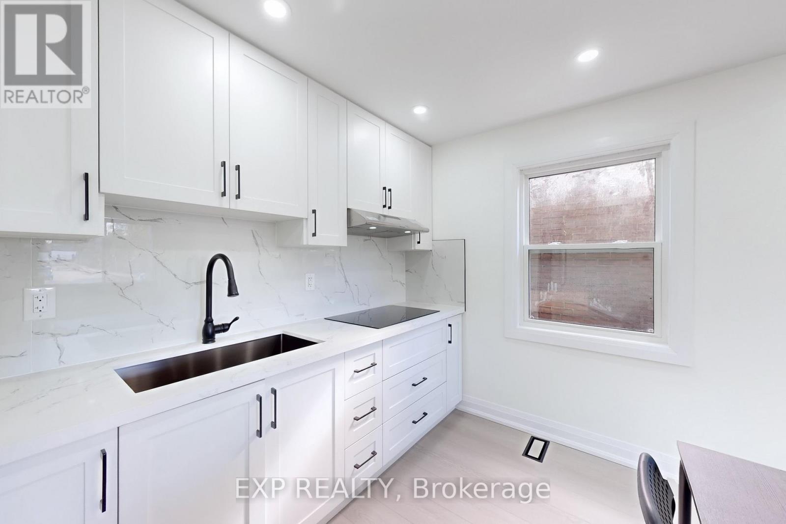 685 Jane Street, Toronto, ON - Indoor Photo Showing Kitchen With Upgraded Kitchen