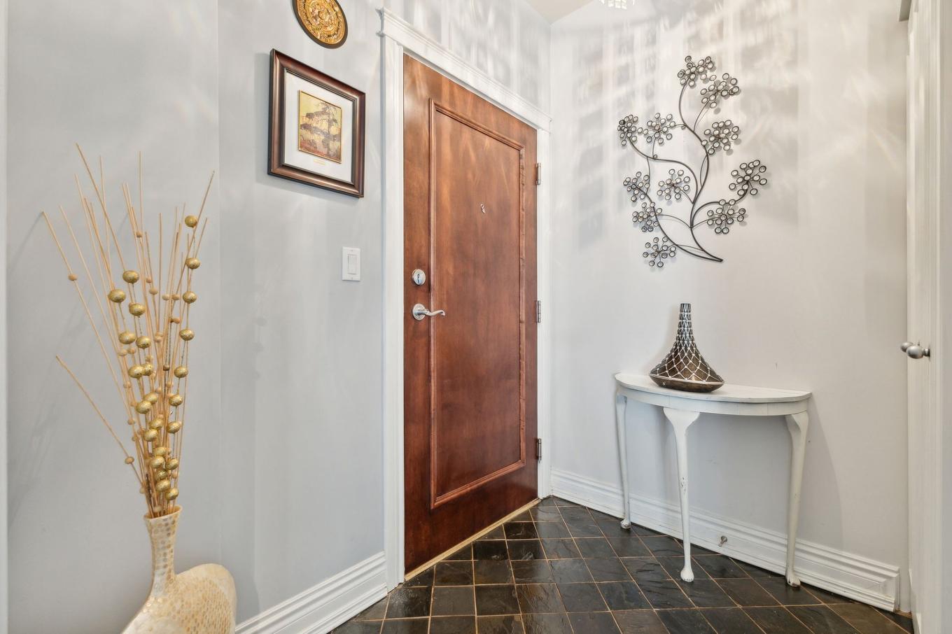 Hall d'entrée/Vestibule - 201-100 Ch. Fraser, Gatineau (Aylmer), QC - Indoor Photo Showing Other Room