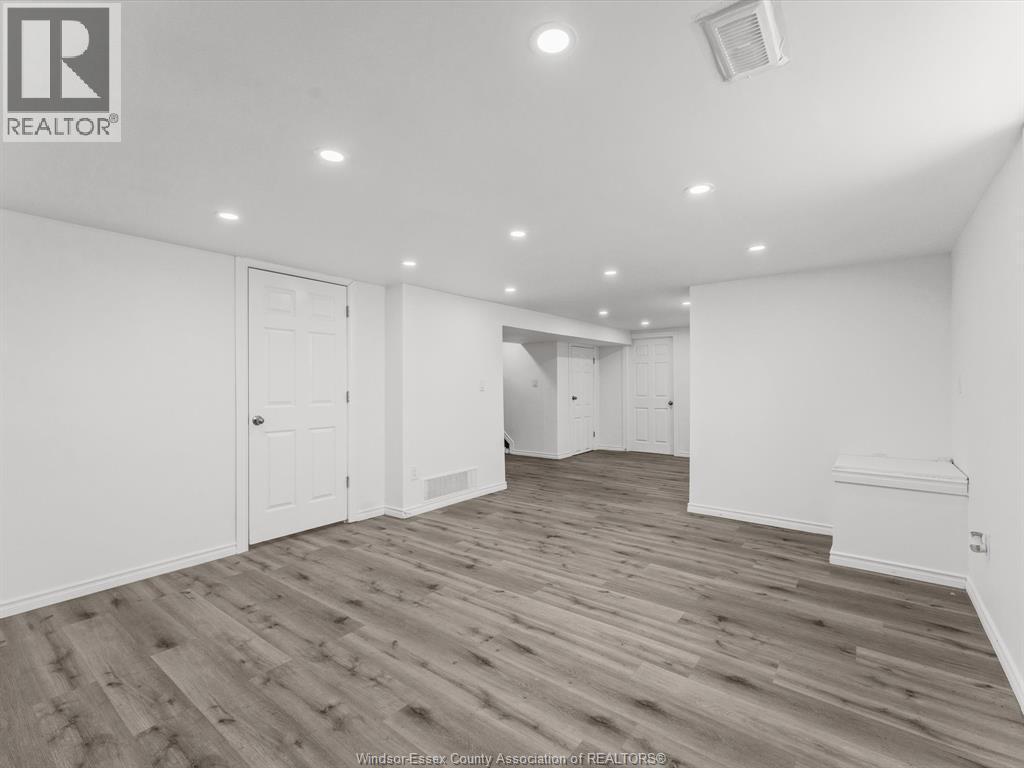 1457 S Cameron Boulevard, Windsor, ON - Indoor Photo Showing Other Room