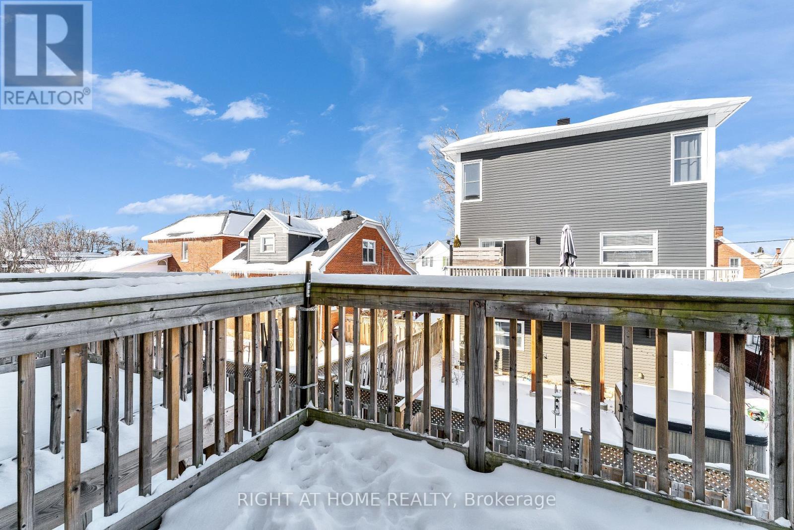 123 Antrim Street, Carleton Place, ON - Outdoor With Balcony