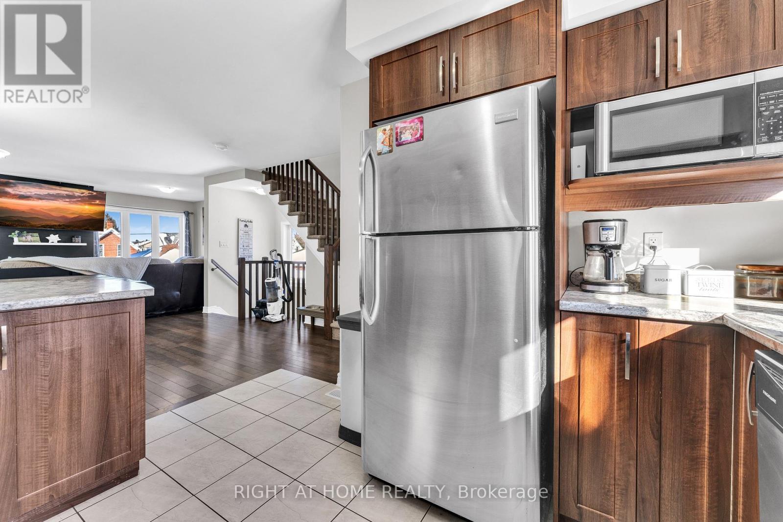 123 Antrim Street, Carleton Place, ON - Indoor Photo Showing Kitchen