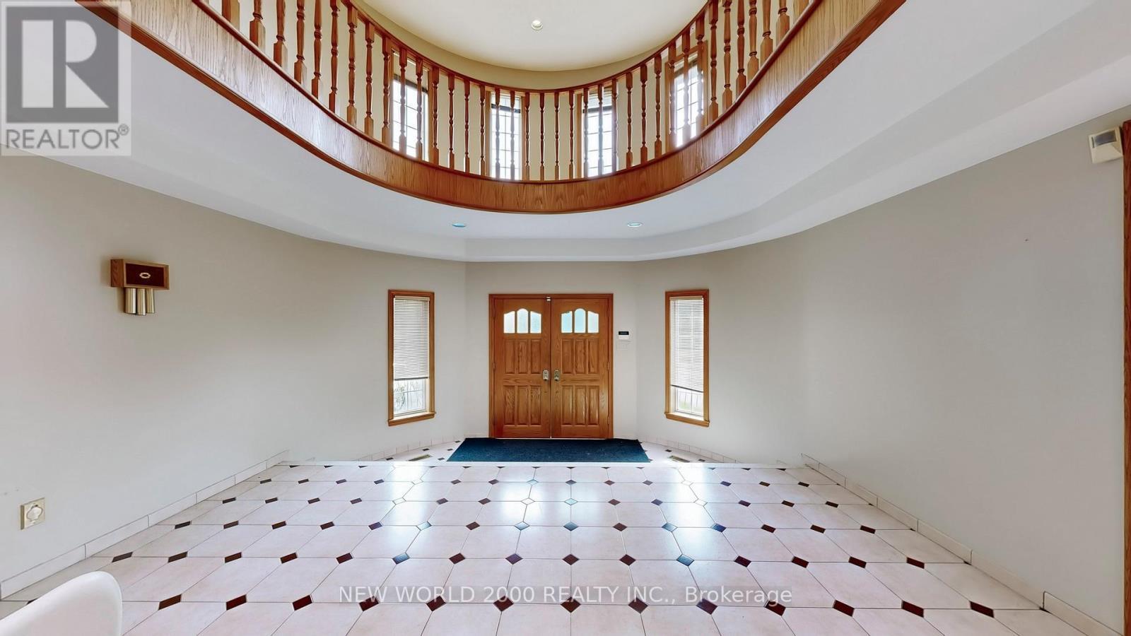 62 Langstaff Road W, Richmond Hill, ON - Indoor