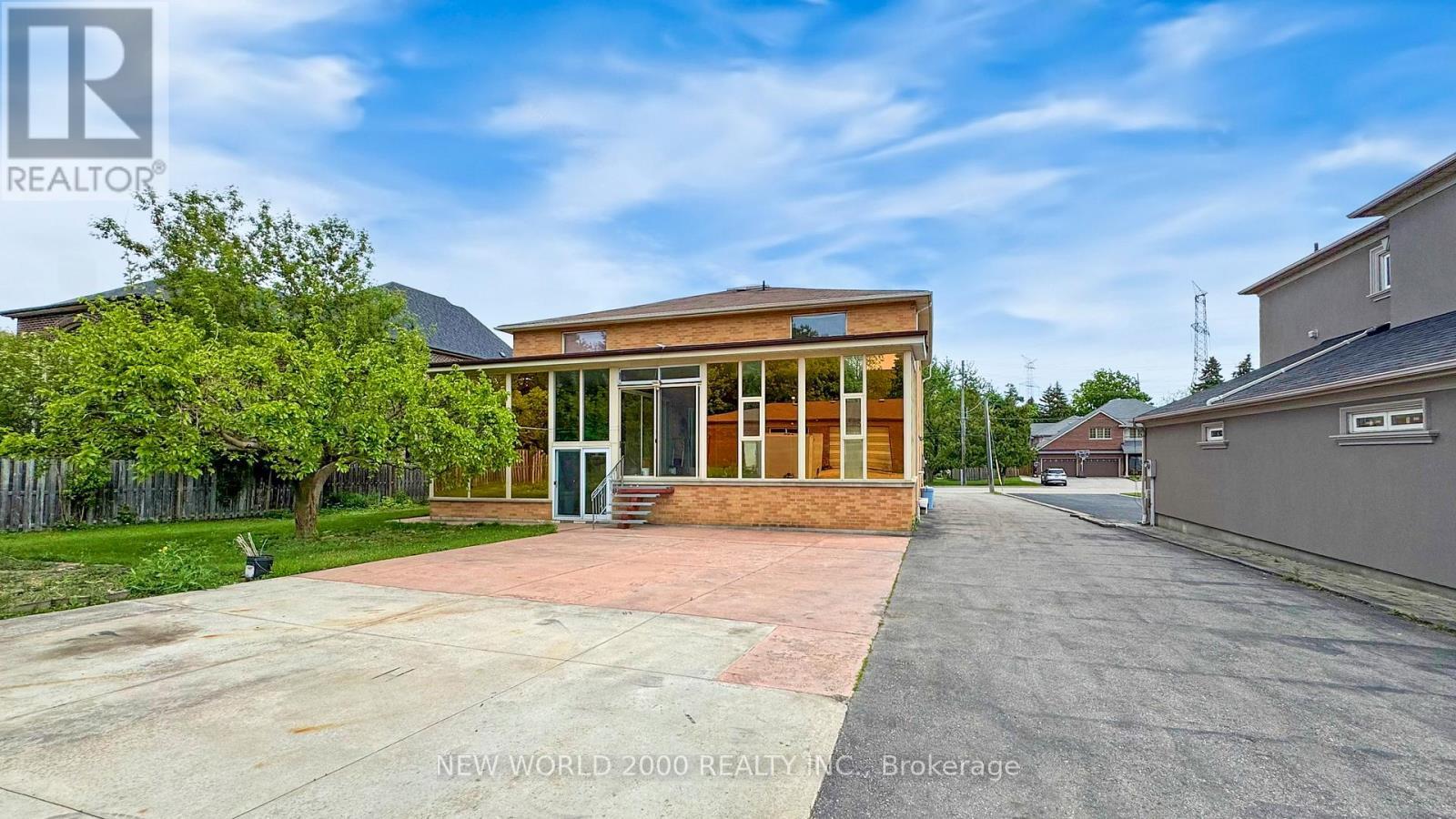 62 Langstaff Road W, Richmond Hill, ON - Outdoor