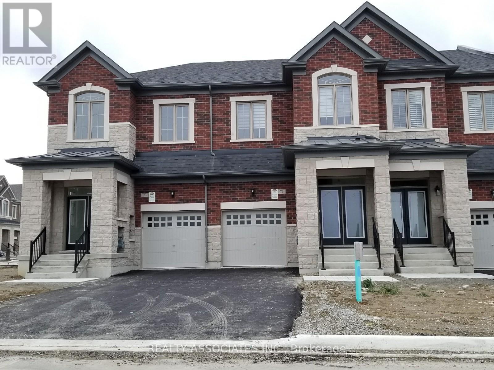71 Schmeltzer Crescent, Richmond Hill, ON - Outdoor With Facade