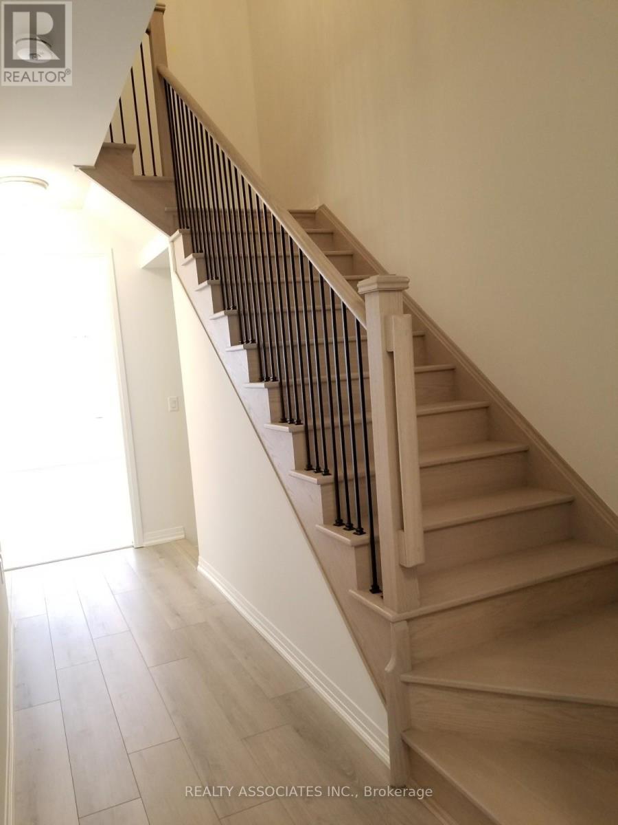 71 Schmeltzer Crescent, Richmond Hill, ON - Indoor Photo Showing Other Room