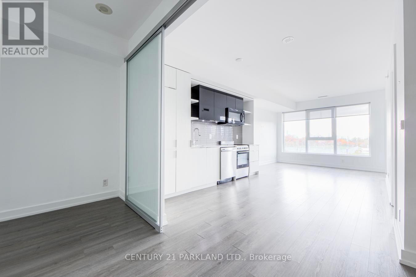 312 - 6 Parkwood Avenue, Toronto, ON - Indoor